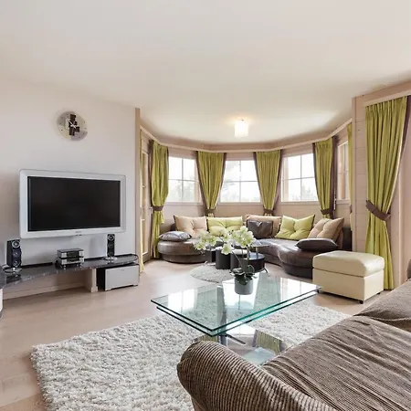 Big Center App For 6 W. Jacuzzi & Double Sauna! Appartement *